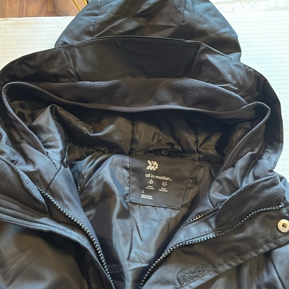 New-all in motion-L-black-Double full zip with Velcro and snaps jacket/coat - Picture 6 of 13